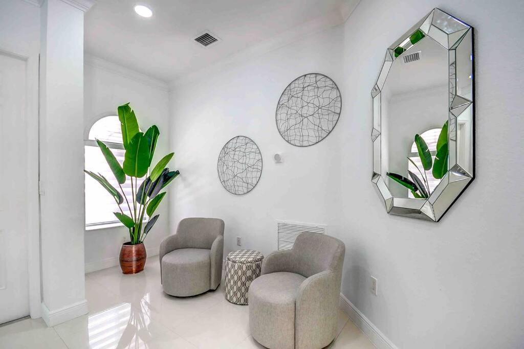 Miami 5Br Villa W Heated Pool, Games & Bbq L01 คัทเลอร์เบย์ ภายนอก รูปภาพ