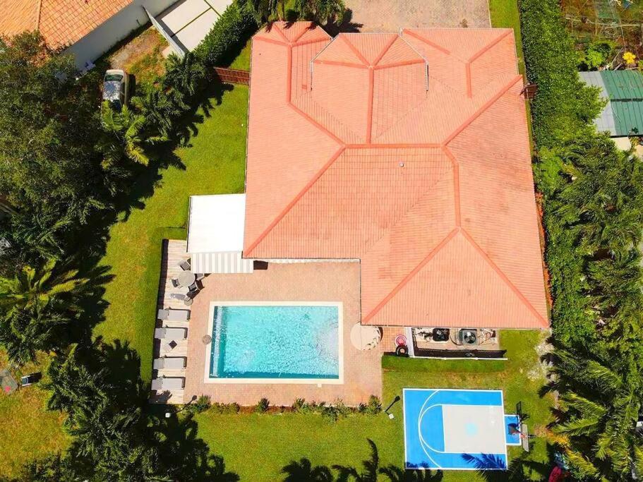 Miami 5Br Villa W Heated Pool, Games & Bbq L01 คัทเลอร์เบย์ ภายนอก รูปภาพ