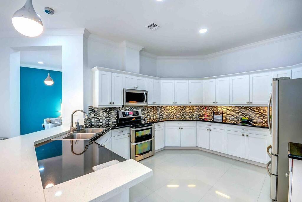 Miami 5Br Villa W Heated Pool, Games & Bbq L01 คัทเลอร์เบย์ ภายนอก รูปภาพ