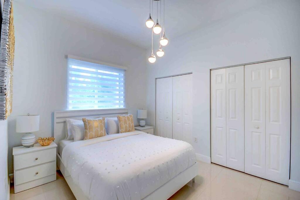 Miami 5Br Villa W Heated Pool, Games & Bbq L01 คัทเลอร์เบย์ ภายนอก รูปภาพ