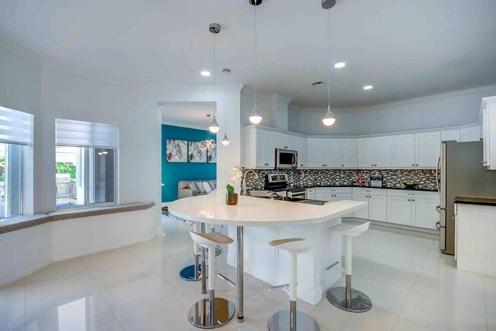 Miami 5Br Villa W Heated Pool, Games & Bbq L01 คัทเลอร์เบย์ ภายนอก รูปภาพ